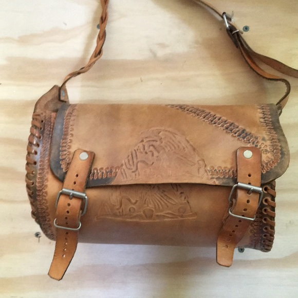 Vintage Leather Bags - Picture 6 of 6